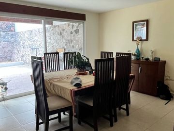 Se Vende Casa en Colinas del Bosque, 3 Recamaras, Jardín, Estudio en PB, 3.5 Bañ