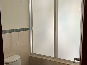 Se Vende Casa en Colinas del Bosque, 3 Recamaras, Jardín, Estudio en PB, 3.5 Bañ