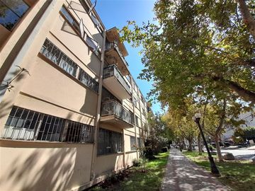 Departamento en Venta en Av. Italia con Bilbao