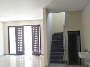 Rumah Panjang Jiwo (UBAYA) Mewah Harga Murah