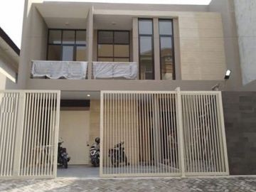 Rumah Panjang Jiwo (UBAYA) Mewah Harga Murah