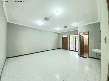 Rumah Raya Ngagel Jaya BAGUS