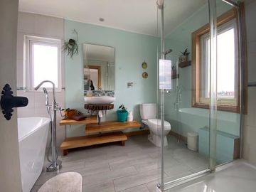 Casa en venta de 3 dorm. en Natales con maravillosa vista