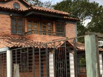 CASA CAMPESTRE CHINACOTA