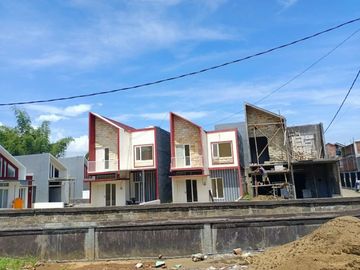 Rumah Murah Design Villa Lokasi Strategis Kota Malang