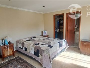 Parcela de 5.159 m con Piscina y Quincho Cerrado
