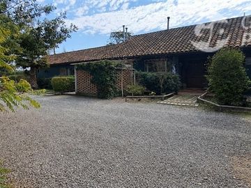 Parcela de 5.159 m con Piscina y Quincho Cerrado