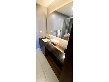 Venta Departamento de lujo frente al mar edf. Poseidón Manta Ecuador.