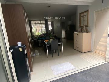 Dijual Rumah Dalam Cluster Strategis Di Pondok Pinang