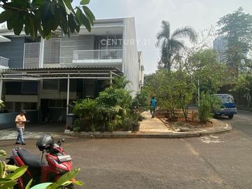 Dijual Rumah Dalam Cluster Strategis Di Pondok Pinang