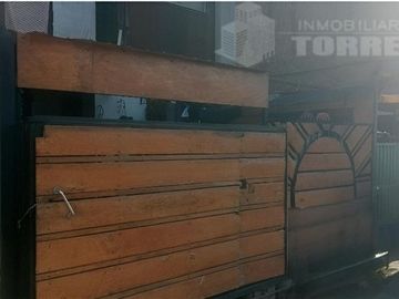 Casa en venta de 4 dorm. en La Florida