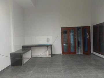 siap huni di jual cepat lokasi di jl duyung - nangka ,3 menit ke jl sudirman