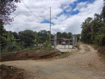 SE VENDE PARCELA 2.000 MTS2 EN LOMA DE LÚLIGO POR LA ENTRADA VEREDA CALIBIO A UN KM DE LA VIA PRINCIPAL PANAMERICANA POPAYAN CALI