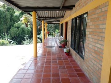 SE VENDE PARCELA 2.000 MTS2 EN LOMA DE LÚLIGO POR LA ENTRADA VEREDA CALIBIO A UN KM DE LA VIA PRINCIPAL PANAMERICANA POPAYAN CALI