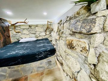 Hermosa cabaña en venta  dentro de residencial boscoso
