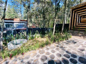 Hermosa cabaña en venta  dentro de residencial boscoso
