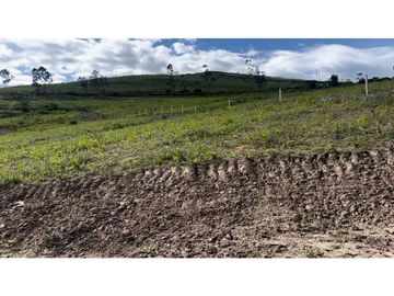 Terreno en venta sector Yaguarcocha db