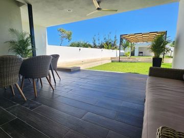 CASA EN VENTA EN DZTYA