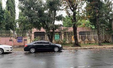 For sale 962 sqm Residental lot with old house in Varsity Hills, Quezon City
