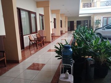 Dijual Rumah Usaha Raya Kertajaya Indah, Cocok Buat Home Stay, Surabaya Timur