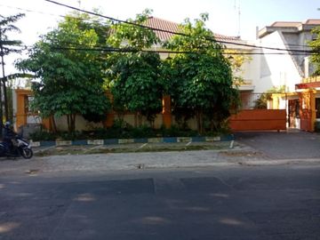 Dijual Rumah Usaha Raya Kertajaya Indah, Cocok Buat Home Stay, Surabaya Timur