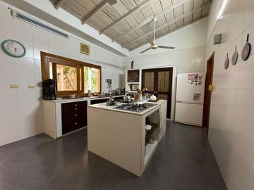 casa en venta en cielo mar. Cod V16220