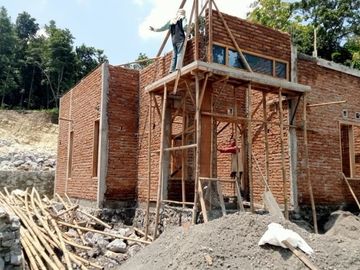 RUMAH DI SEDAYU JOGJA, DEPAN PERTAMINA REWULU, MURAH BAGUS
