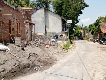 RUMAH DI SEDAYU JOGJA, DEPAN PERTAMINA REWULU, MURAH BAGUS