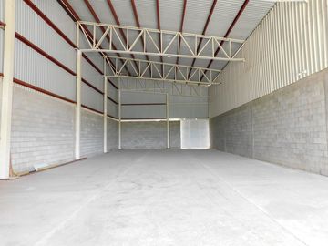 bodega en arriendo/venta en juan mina. Cod V92064