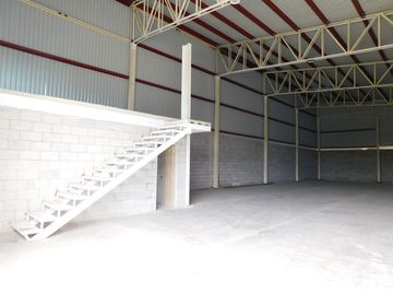bodega en arriendo/venta en juan mina. Cod V92064