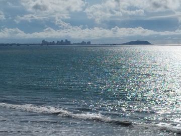 Ballenita Ocean Front Home- Direct Beach Access: Se Vende Casa Frente al Mar en Ballenita
