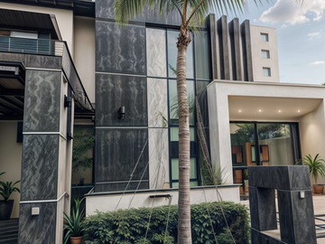 Residencia en Venta en Vista Real, Club Hípico, Diseño de Autor.