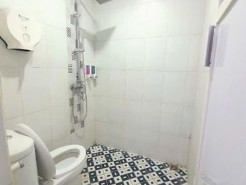 Villa Cafe + Pool 16 Kamar Luas 630 di kota Batu Malang