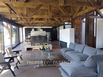 Casa recién construida a pasos del lago Ranco