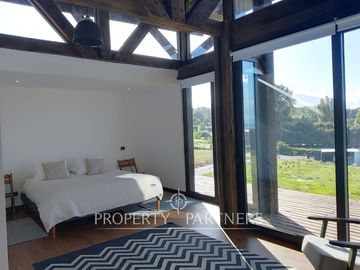 Casa recién construida a pasos del lago Ranco