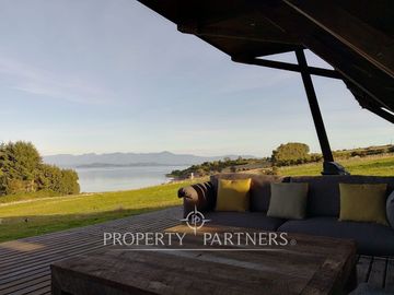 Casa recién construida a pasos del lago Ranco