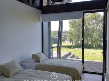 Casa recién construida a pasos del lago Ranco
