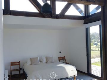 Casa recién construida a pasos del lago Ranco