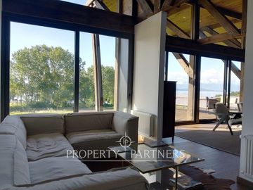 Casa recién construida a pasos del lago Ranco