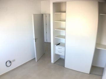 VENTA DEPARTAMENTO 2 AMB  A ESTRENAR CON BALCON Y COCHERA BANFIELD