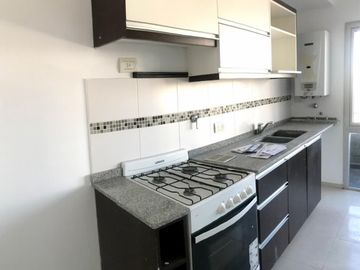 VENTA DEPARTAMENTO 2 AMB  A ESTRENAR CON BALCON Y COCHERA BANFIELD
