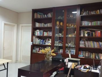 Rumah Mewah Minimalis Di Perumahan Regency 21 Surabaya