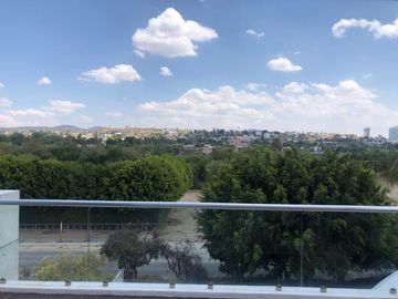 CASA EN VENTA EN CUMBRES DEL LAGO CON ROOF GARDEN