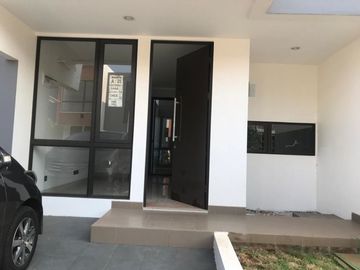 Rumah Siap Huni di Kawasan Elite Kebayoran Bintaro. - 2225