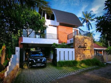 Luxury villa in central Kuta Mandalika