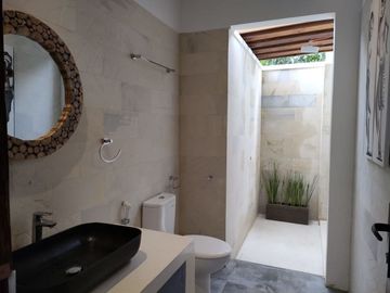 Luxury villa in central Kuta Mandalika