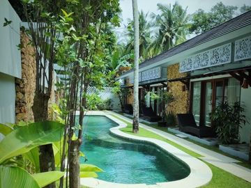 Luxury villa in central Kuta Mandalika