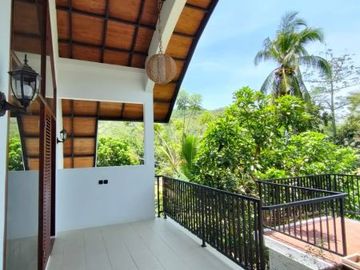 Luxury villa in central Kuta Mandalika