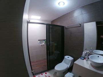 HERMOSA CASA EN VENTA EN FRACCIONAMIENTO PEÑÓN DE LAS CUMBRES!