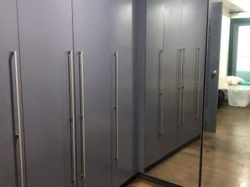 Rush Condominium for Sale 2 Bedrooms: 2BR Flat Condo for Sale in Edades Tower and Garden Villas Rockwell Center Makati